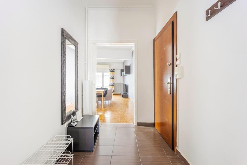 Apartment In The Middle Of Everything Atene Esterno foto