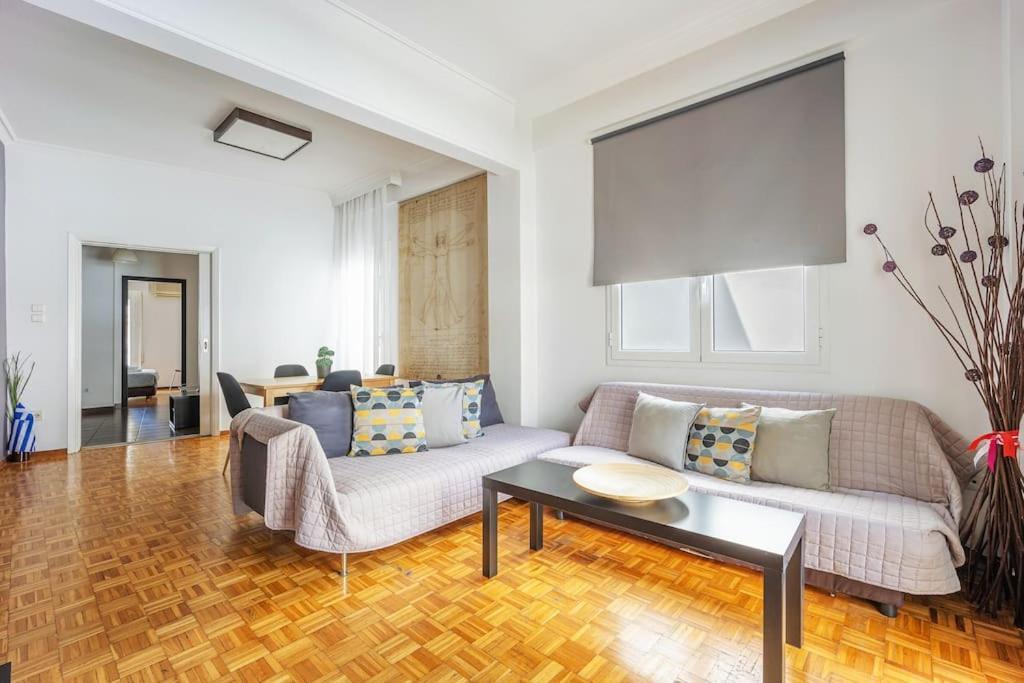 Apartment In The Middle Of Everything Atene Esterno foto